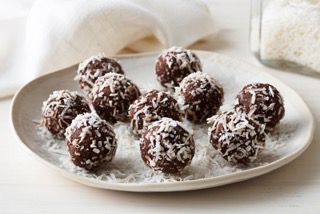 Cacao & Date Bliss Balls